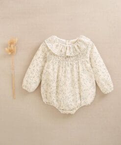 ranita bebe niña color crudo con estampado floral